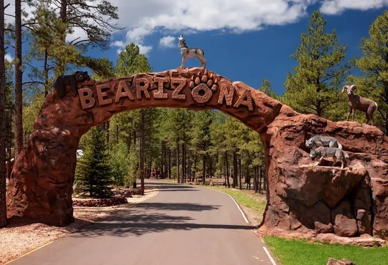 Entrance to Bearizona in Williams